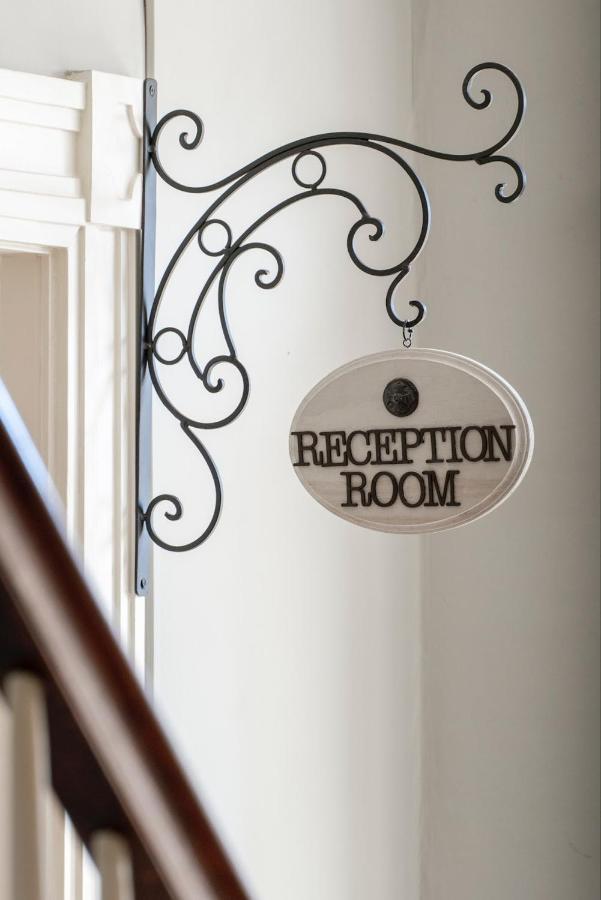 The Watson Boutique Bed And Breakfast Thompson Exterior foto